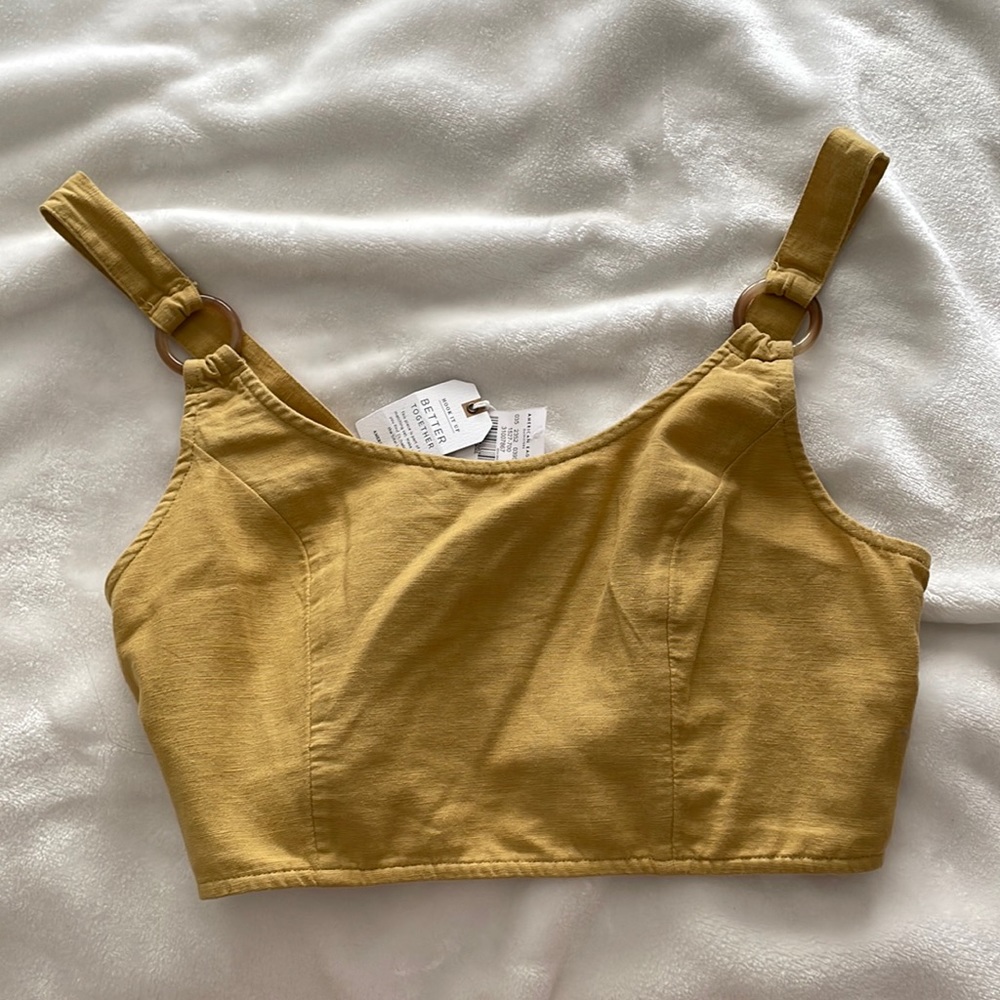 American Eagle crop top with tortoiseshell accents
